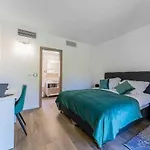 Nonna Novigrad Comfortable Hotel 4*