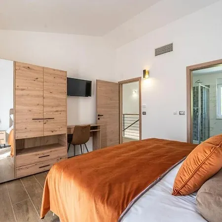 Nonna Novigrad Comfortable Hotel