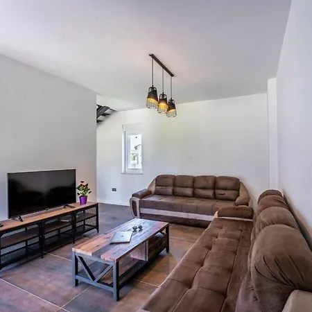 Nonna Novigrad Comfortable Hotel Brtonigla