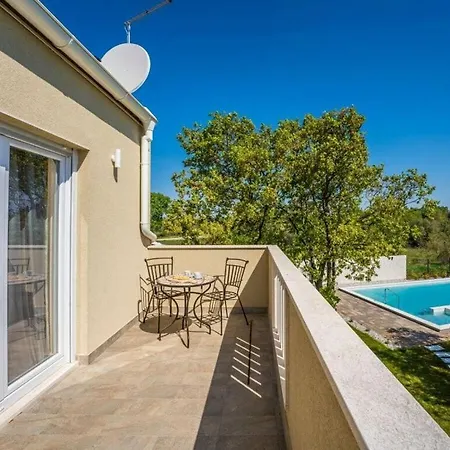 Hotel Nonna Novigrad Comfortable