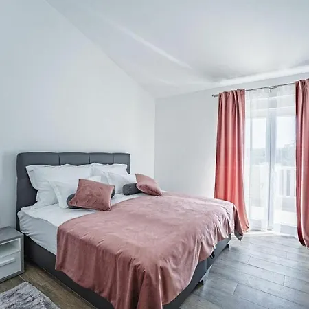 Nonna Novigrad Comfortable 4*