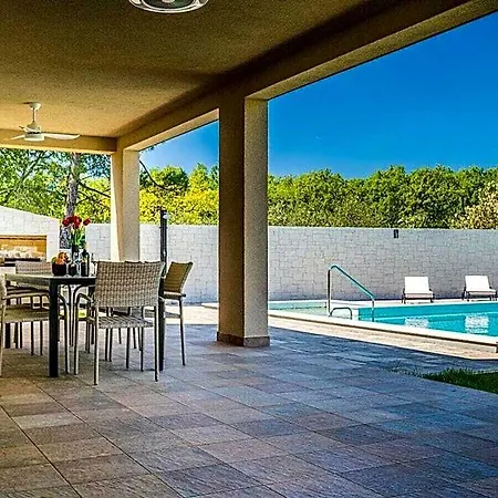 Nonna Novigrad Comfortable 4*